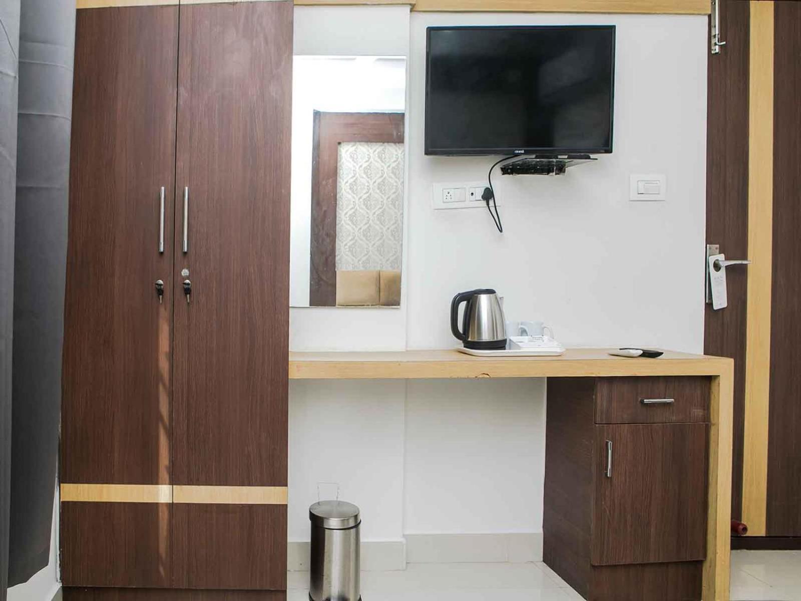 Z Express Enzyme Hotel Бангалор Екстериор снимка